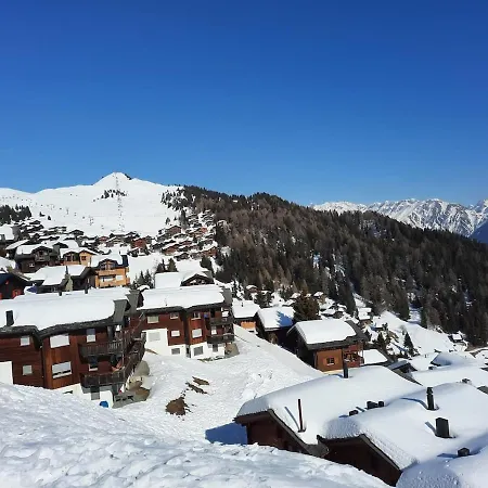 Grosszuegige, Charmante In Den Bergen * メーレル