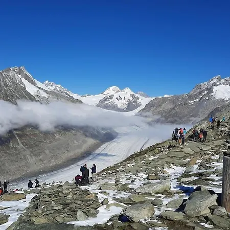 Grosszuegige, Charmante In Den Bergen *