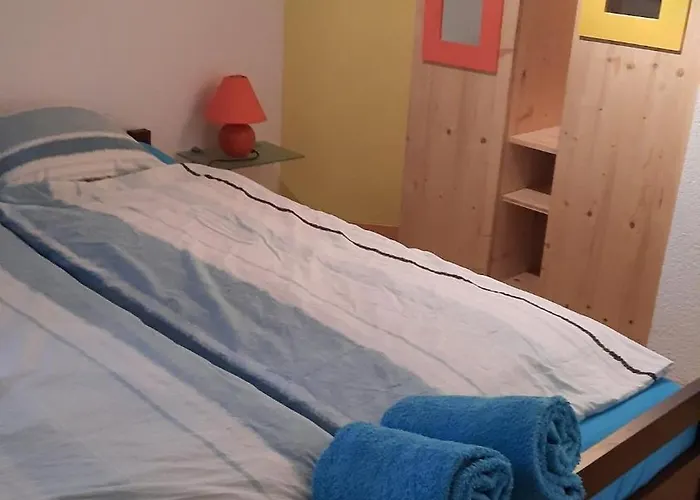 Grosszuegige, Charmante In Den Bergen