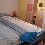 Grosszuegige, Charmante In Den Bergen